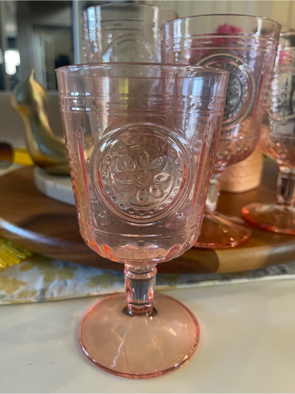 NWT- 8 Pressed Glass Decorative Goblets in Pink. Wine/Water Glasses